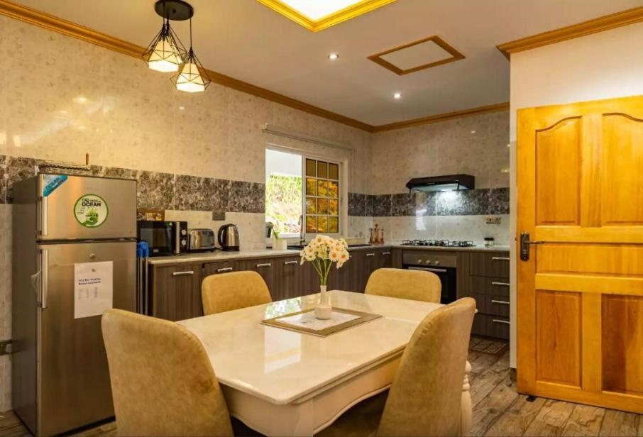 Paradise Breeze Apartment Misere Esterno foto